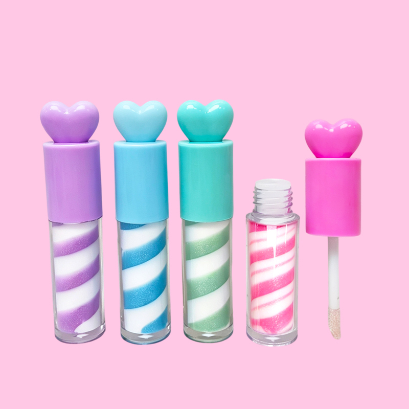 Brillo de labios infantil con gorro en forma de corazón modelo: C2169-1
