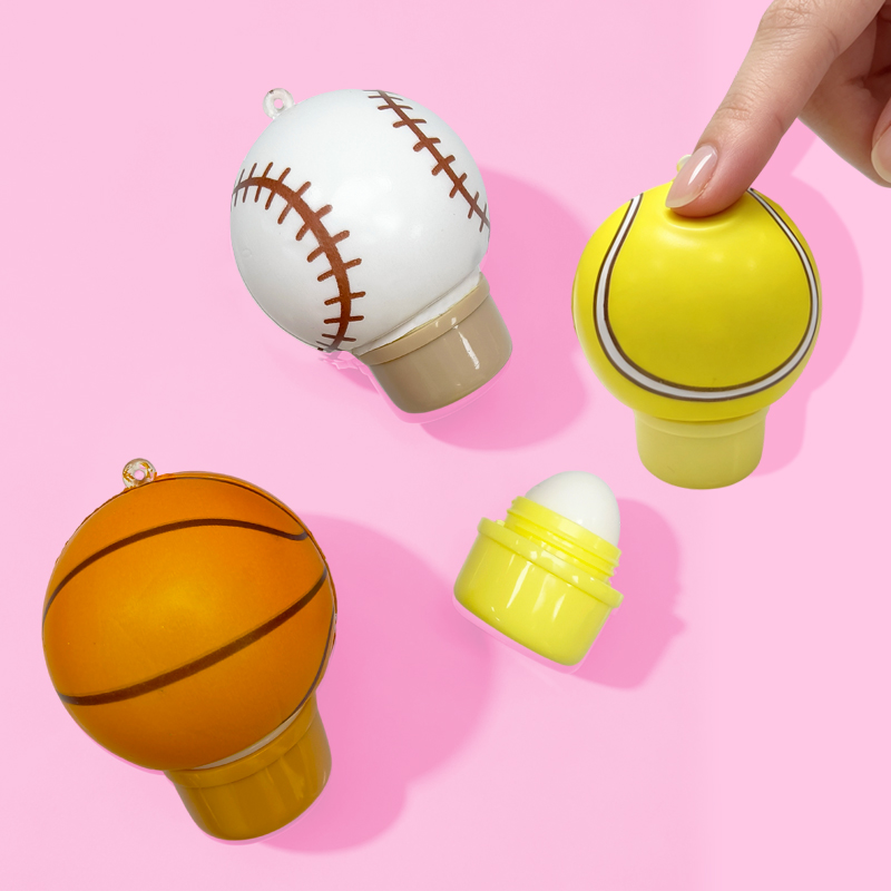Bálsamo labial de pelota deportiva