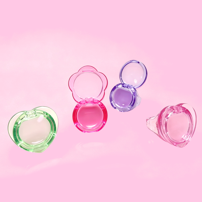 anillo de corazón de flor redonda
