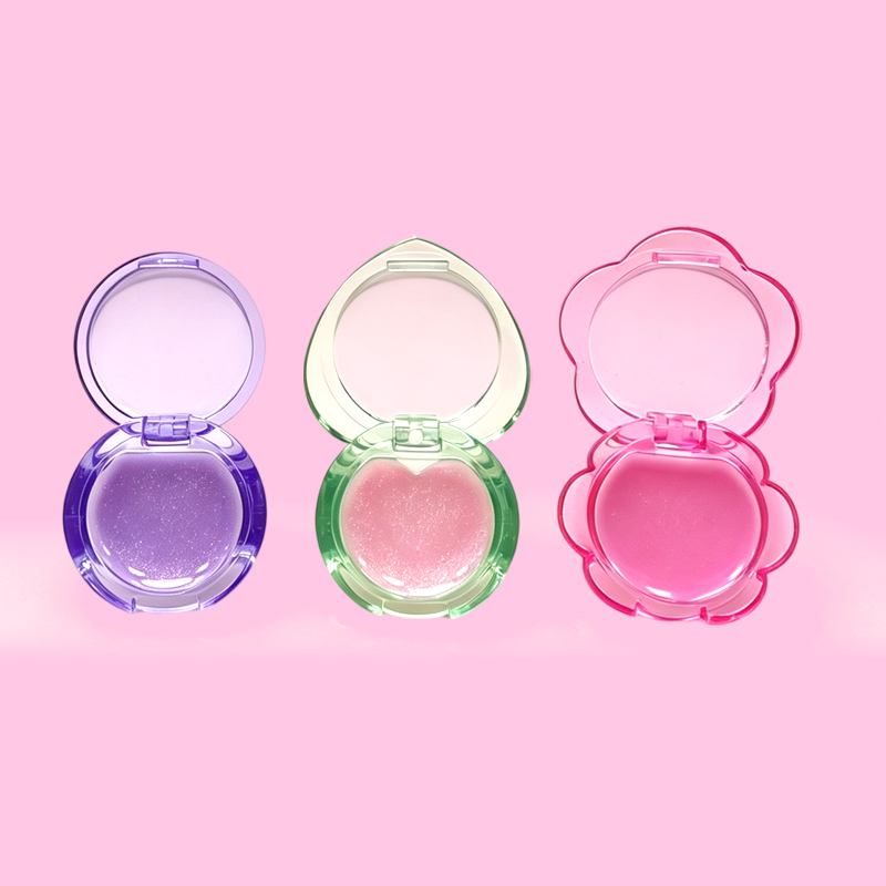 anillo de corazón de flor redonda