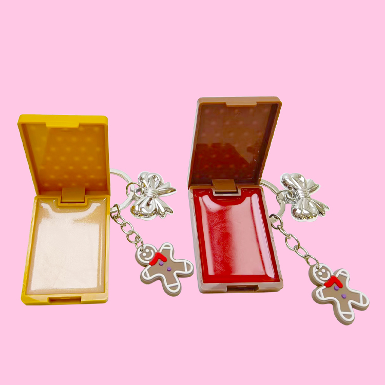 Lindo brillo de labios en forma de galleta Modelo: C5615