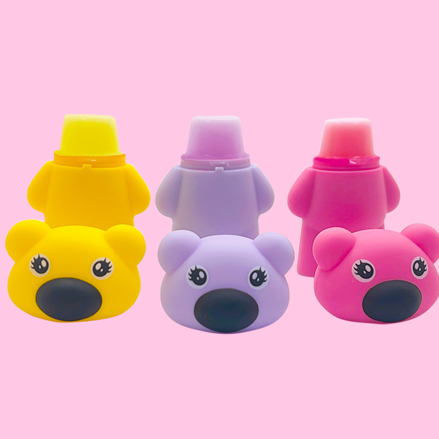  Forma de oso de pie Bálsamo labial C5581