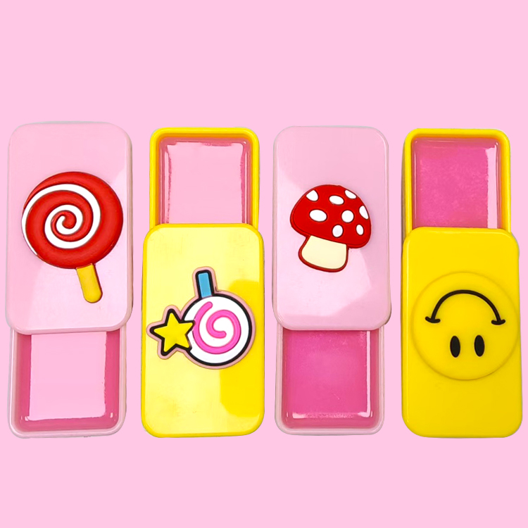 Naturea hidrata el modelo de balmón de brillo labial colorido C1102