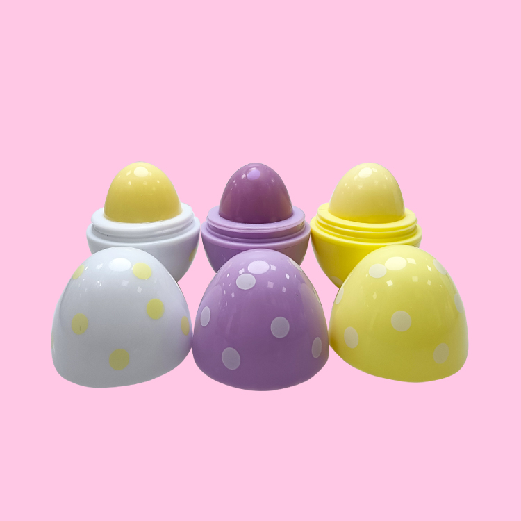 Forma de carácter de huevo hidrata el modelo de bálsamo labial colorido C5470