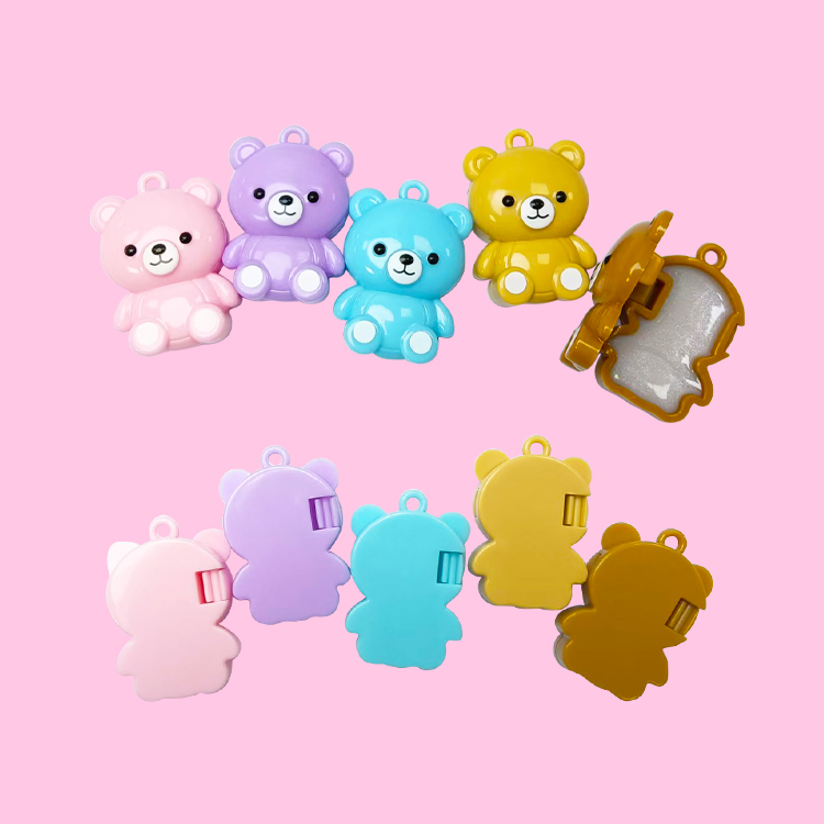 Lindo mini colgante de oso con brillo de labios Modelo: C1228 